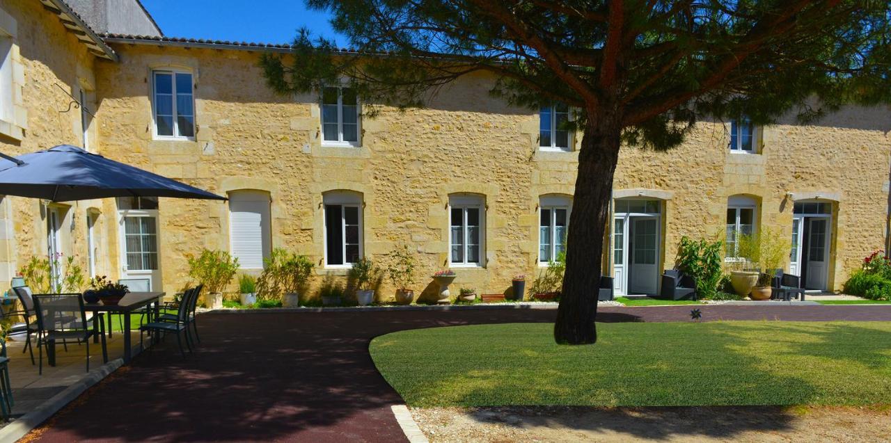 Gites Jardin-Darcy - Piscine Au Sel Bois Exteriör bild