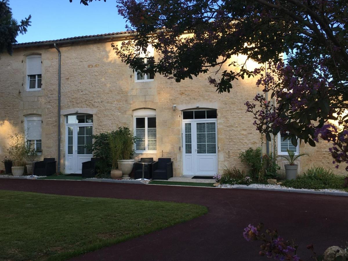 Gites Jardin-Darcy - Piscine Au Sel Bois Exteriör bild